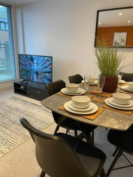 Paramount City Living 105 Суиндон Экстерьер фото